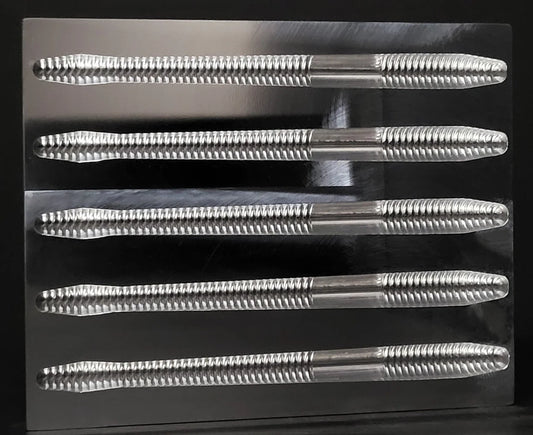 ANGLING AI - 4.75" MOJO Open Pour Worm Mold