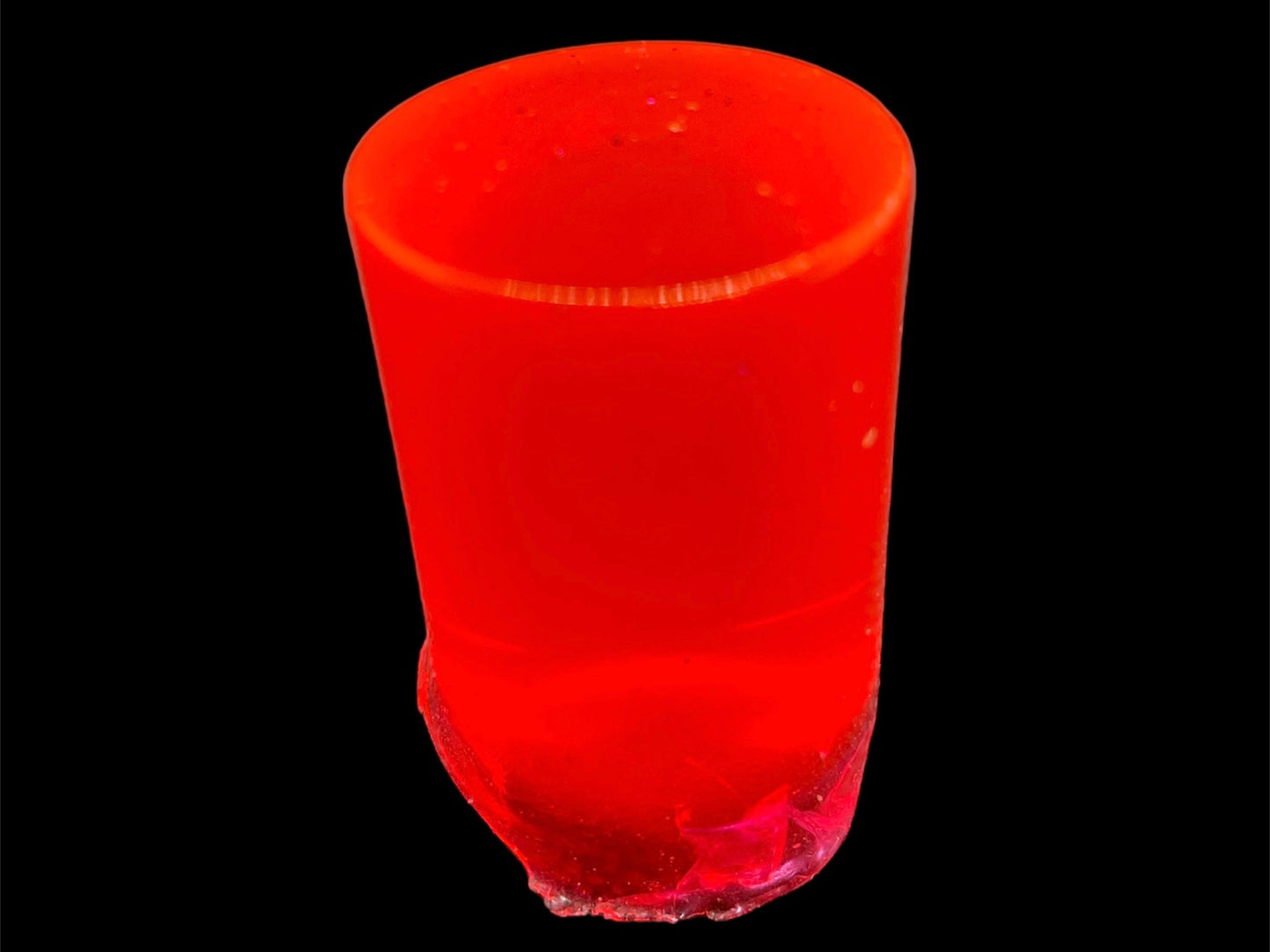 Softbait-Farbe: Fluo Red Transparent